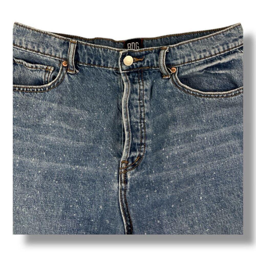 BDG Slim Straight Cut Off Button Fly Jean Shorts Size 31 - Picture 3 of 6
